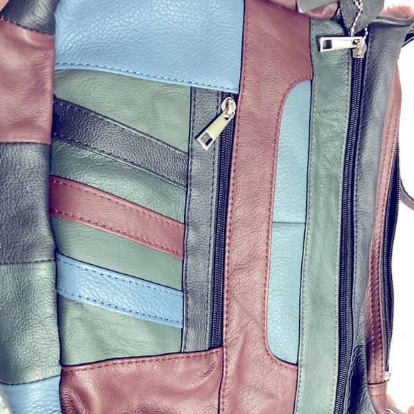 🆕Concealed weapon leather 🔫 locking compartment for gun🔫 leather handbag NWT - Picture 12 of 16